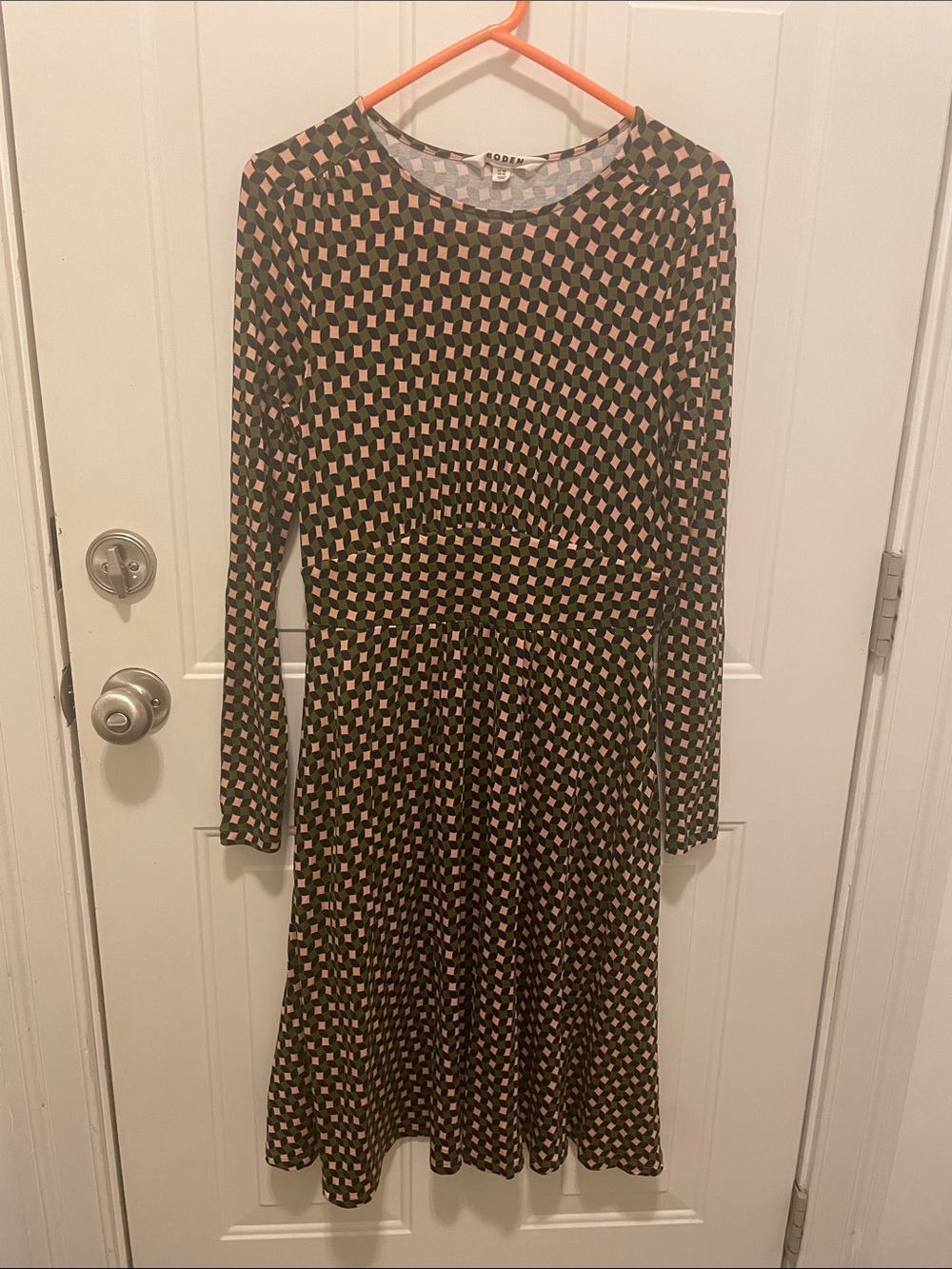 Boden Long Sleeve Geometric Midi Dress in Pink and Black